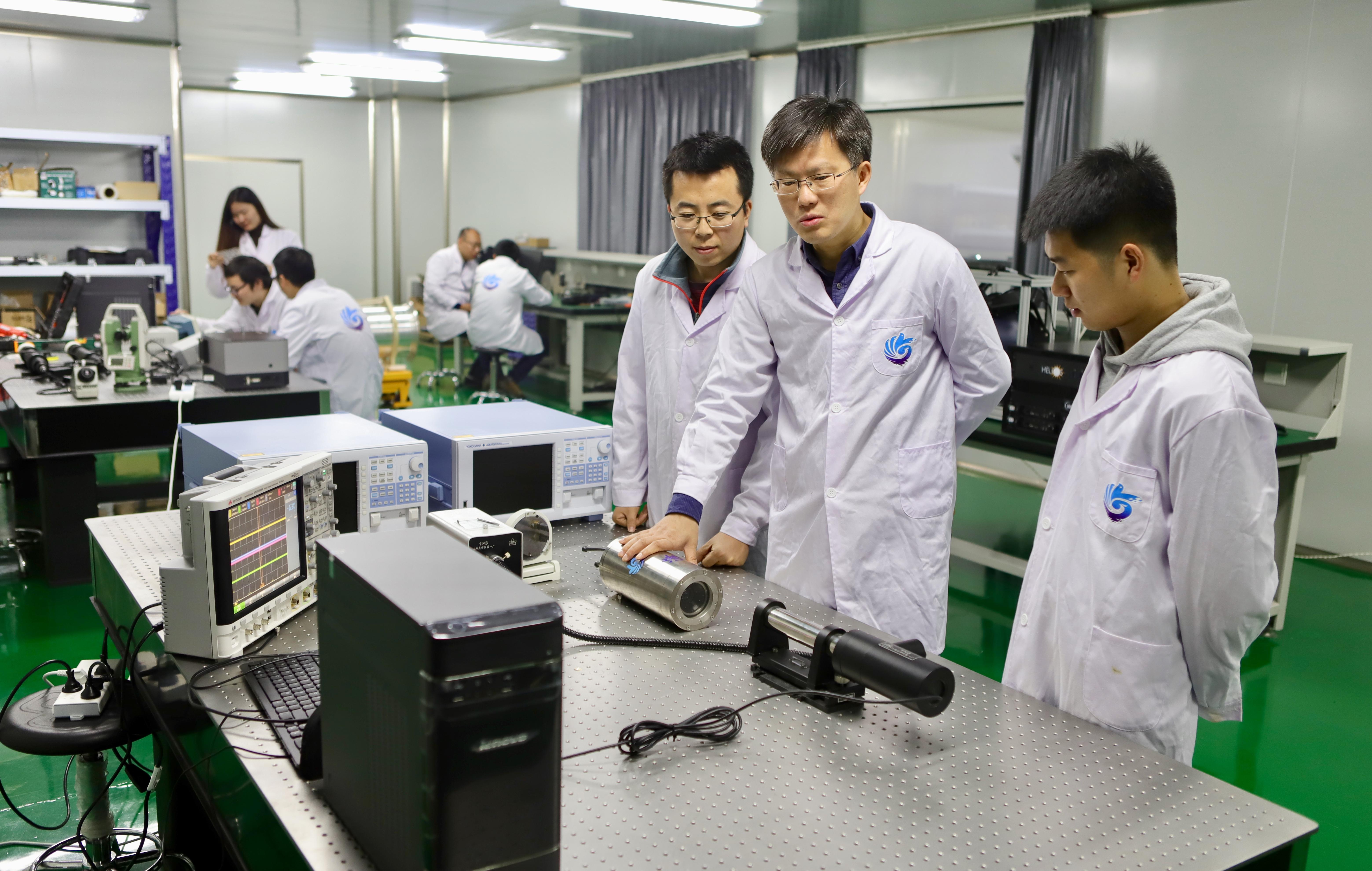 實(shí)驗(yàn)室裝修 - 電路鋪設(shè) 實(shí)驗(yàn)室裝修 - 電路鋪設(shè)(圖2)